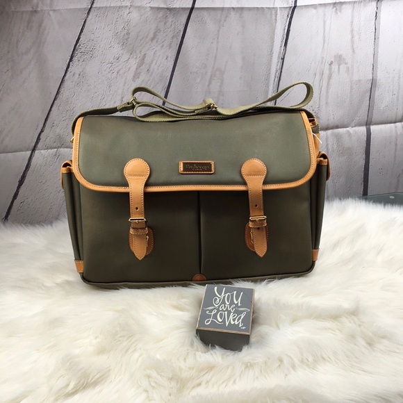 Vintage Authentic Burberry’s crossbody - Picture 1 of 14